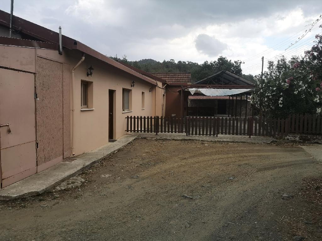 Commercial building-Kalo Chorio-PR38551