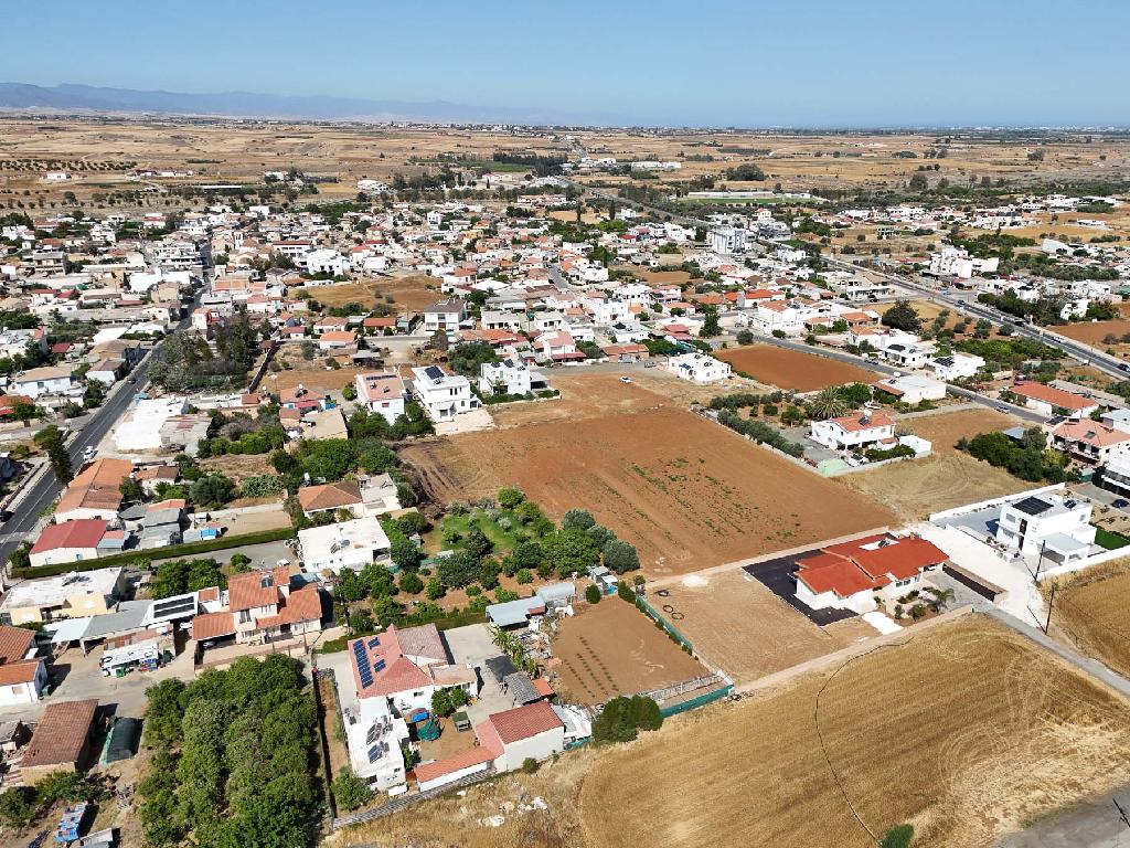 Field - Akaki, Nicosia