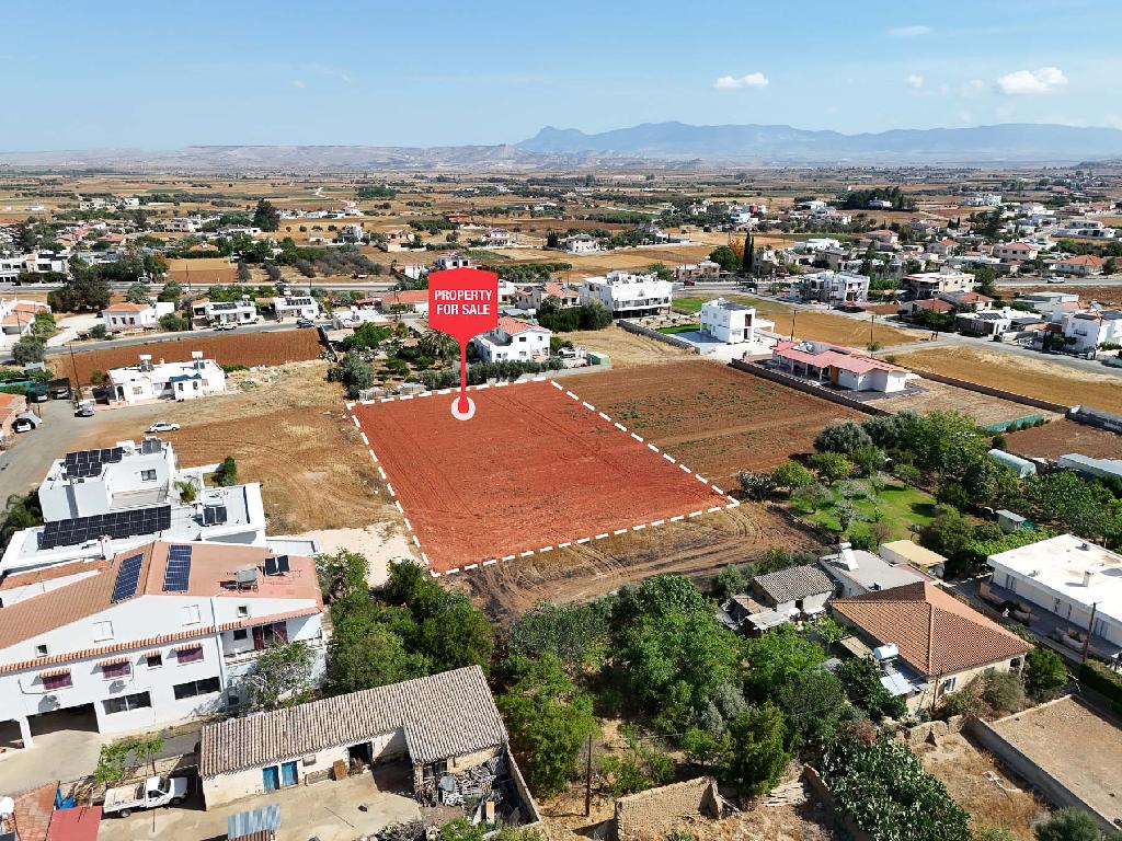 Field - Akaki, Nicosia