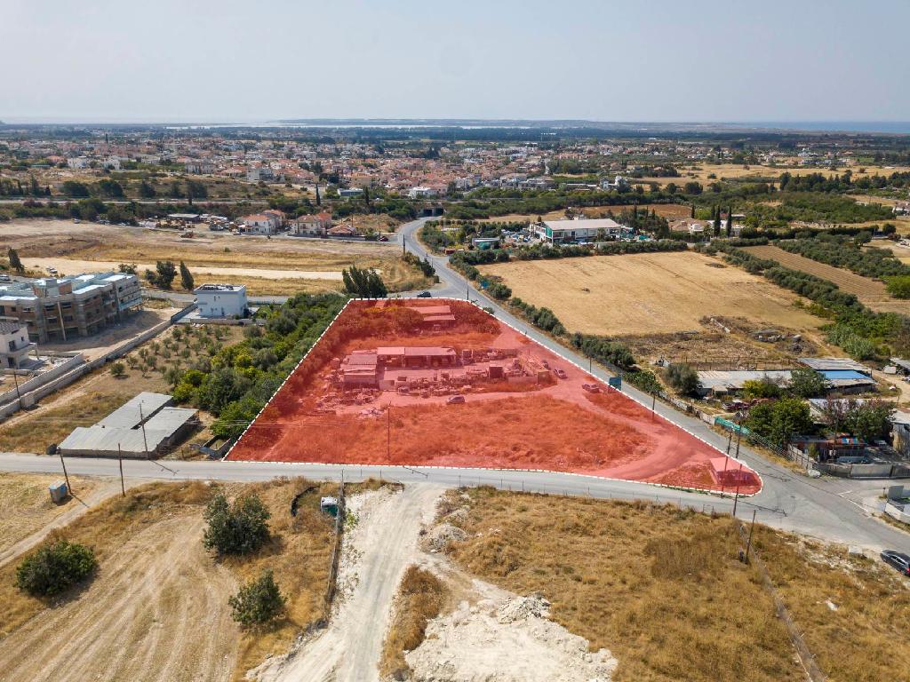 Field-Kolossi-PR39084
