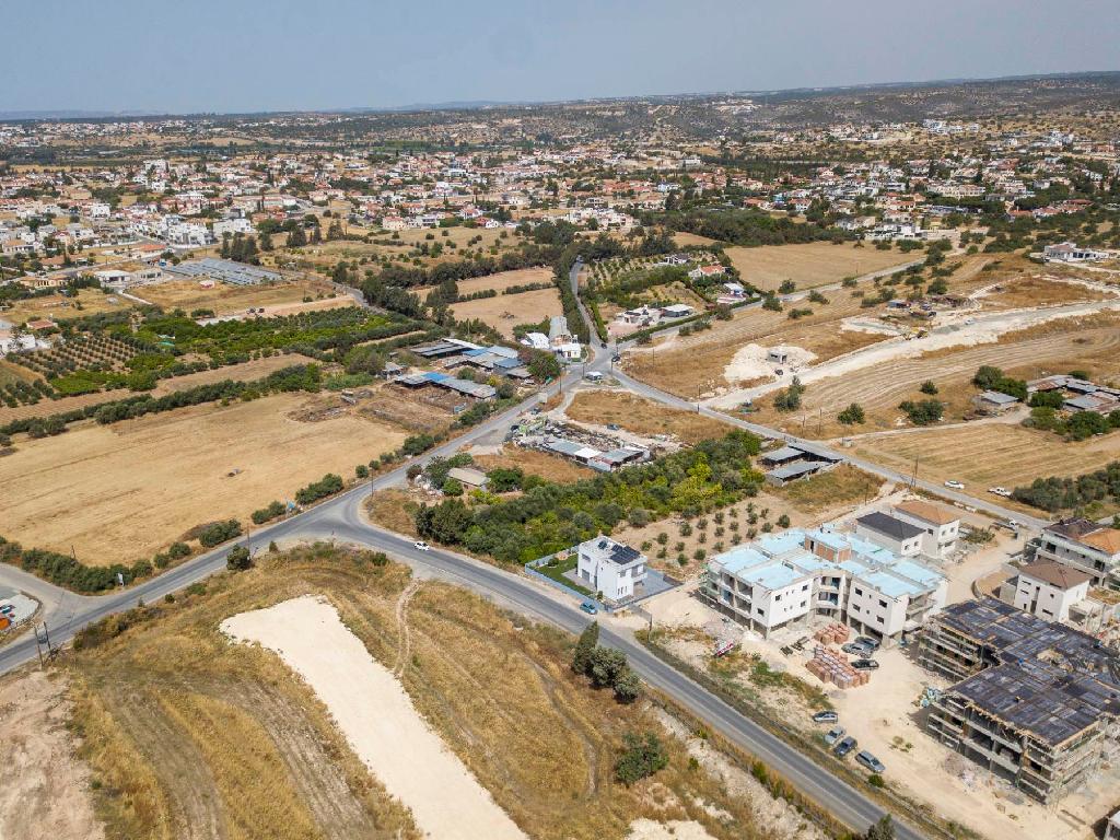 Field-Kolossi-PR39084