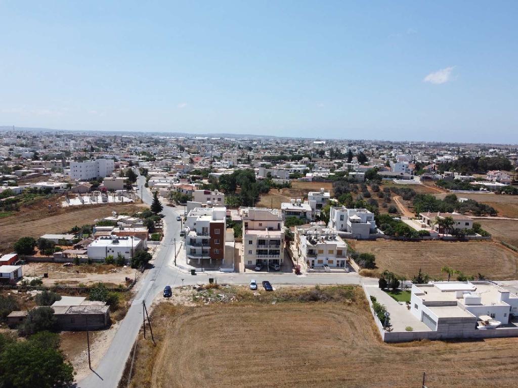 Flat-Deryneia-PR34379