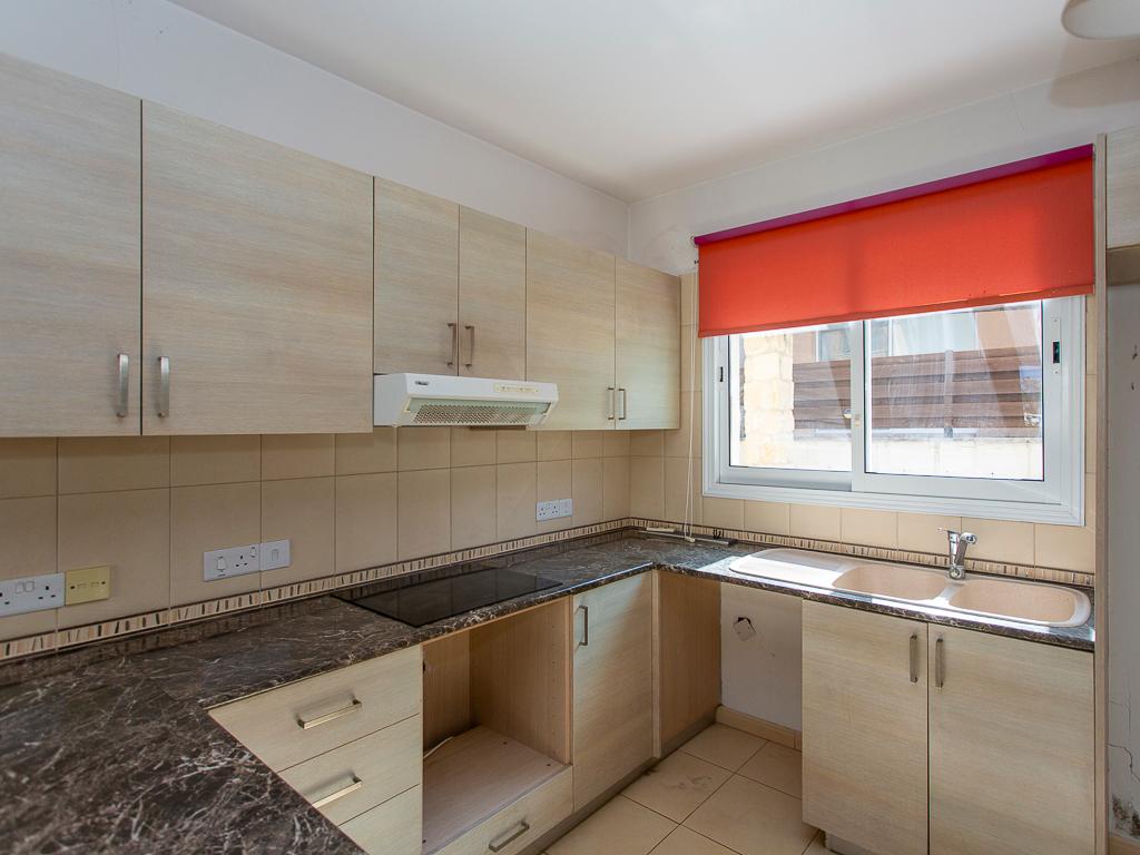 &Mu;&epsilon;&zeta;&omicron;&nu;έ&tau;&alpha;-&Alpha;&rho;&gamma;ά&kappa;&alpha;-PR44554