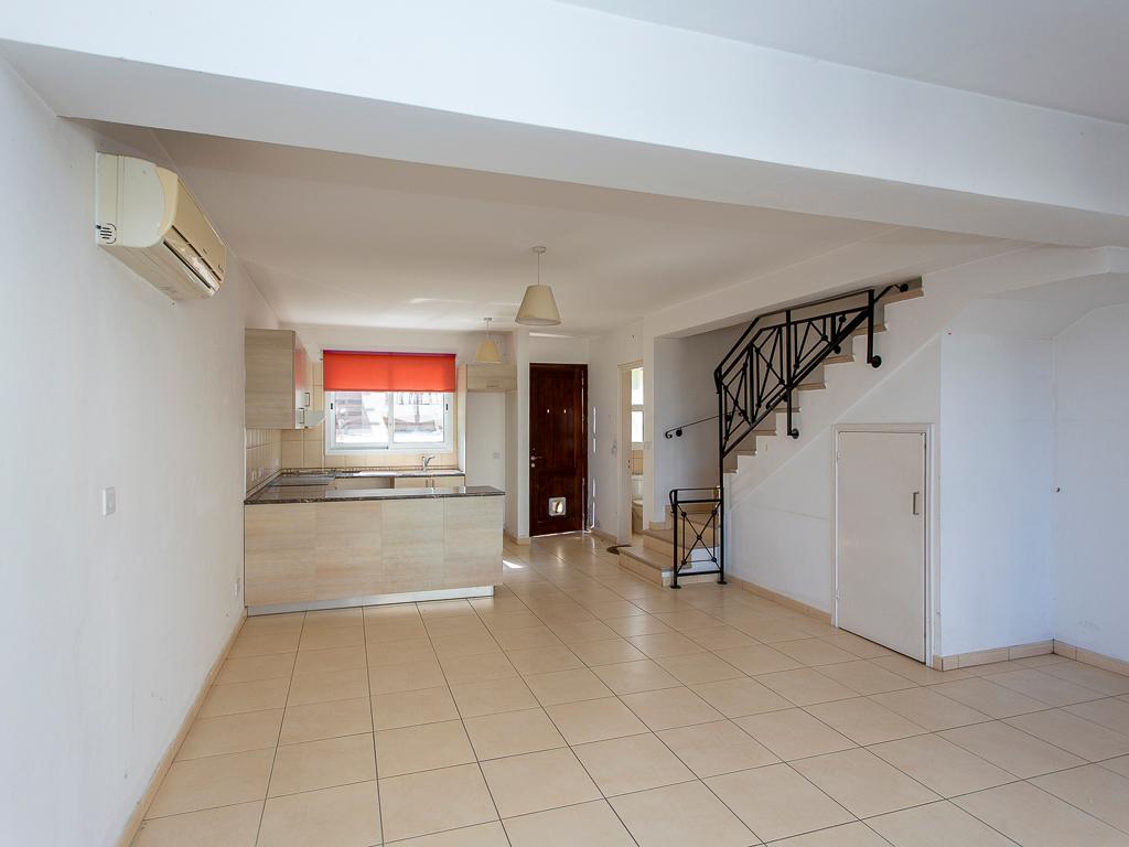 &Mu;&epsilon;&zeta;&omicron;&nu;έ&tau;&alpha;-&Alpha;&rho;&gamma;ά&kappa;&alpha;-PR44554