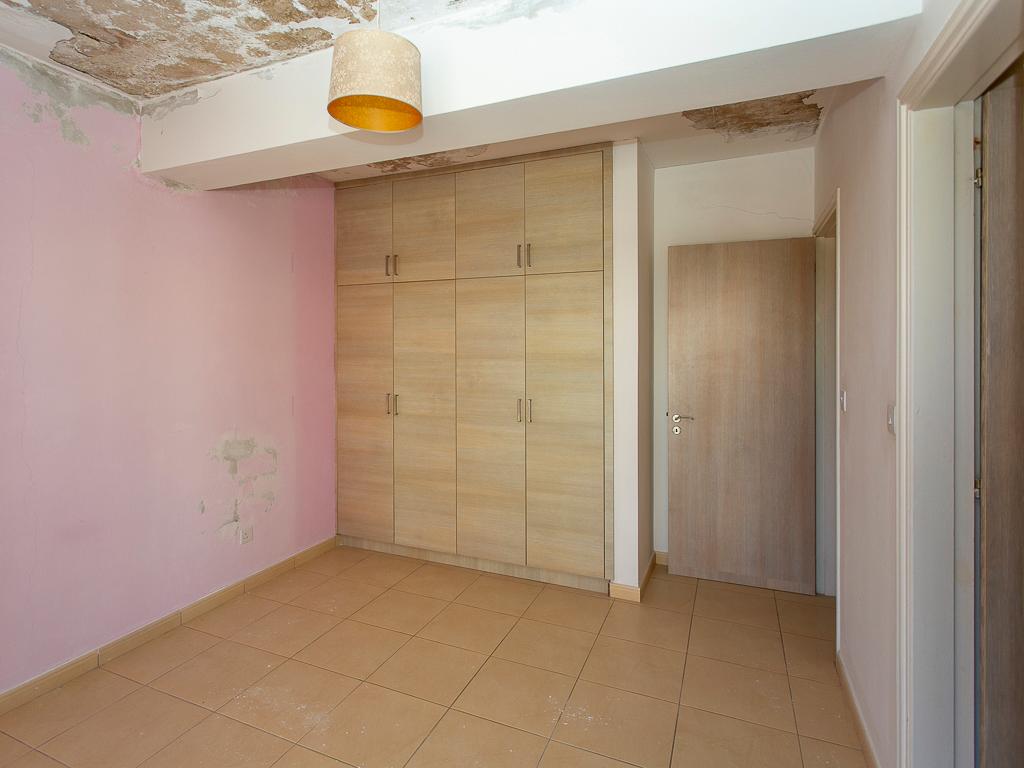 &Mu;&epsilon;&zeta;&omicron;&nu;έ&tau;&alpha;-&Alpha;&rho;&gamma;ά&kappa;&alpha;-PR44554