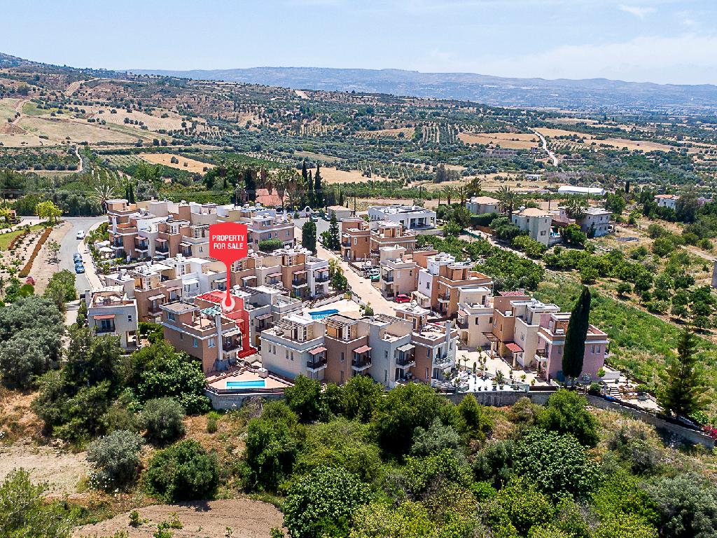 &Mu;&epsilon;&zeta;&omicron;&nu;έ&tau;&alpha;-&Alpha;&rho;&gamma;ά&kappa;&alpha;-PR44554