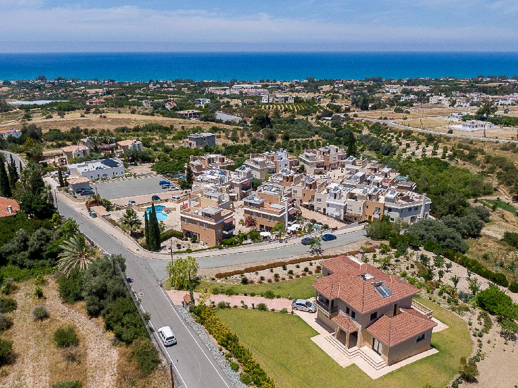 &Mu;&epsilon;&zeta;&omicron;&nu;έ&tau;&alpha;-&Alpha;&rho;&gamma;ά&kappa;&alpha;-PR44554