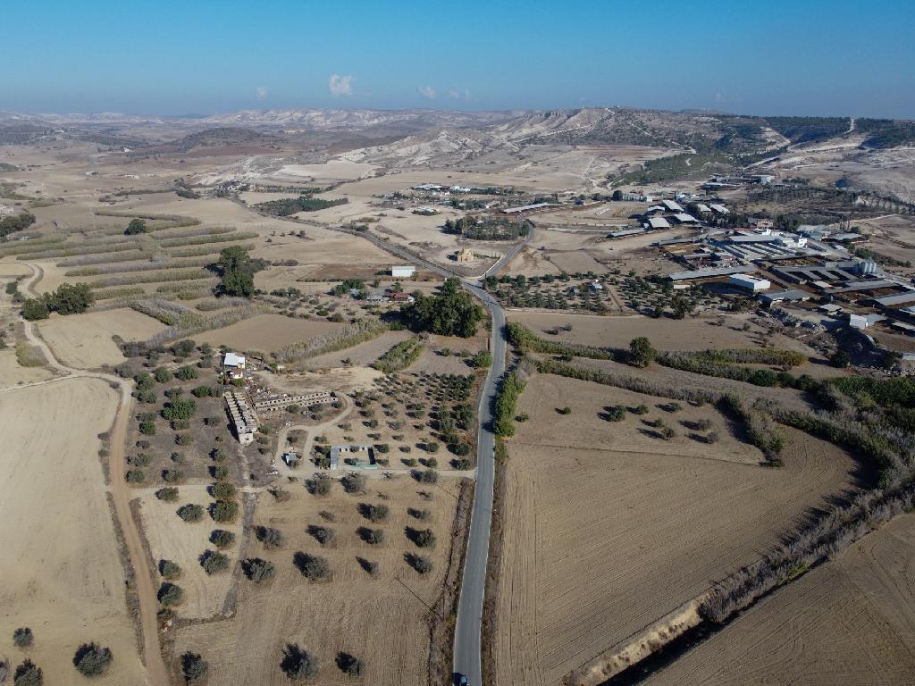 Χωράφι (Μερίδιο) - Ορόκλινη, Λάρνακα