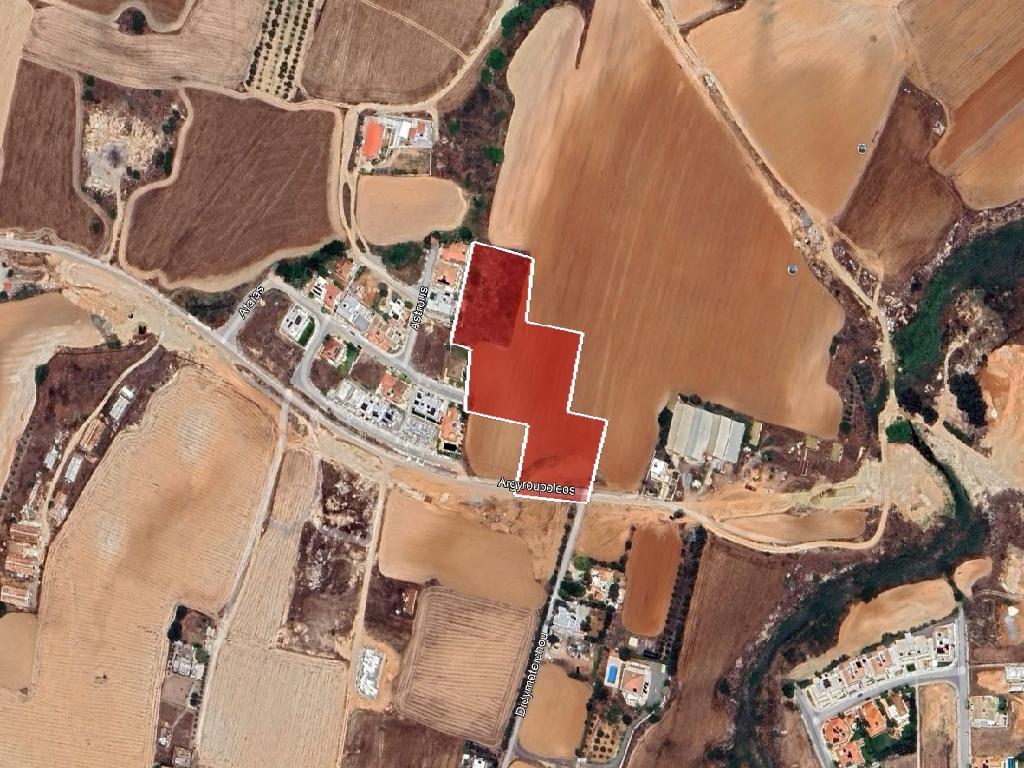 Field-Strovolos-PR39692