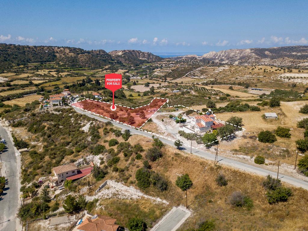 &Chi;&omega;&rho;ά&phi;&iota; (&Mu;&epsilon;&rho;ί&delta;&iota;&omicron;) - &Pi;&iota;&sigma;&sigma;&omicron;ύ&rho;&iota;, &Lambda;&epsilon;&mu;&epsilon;&sigma;ό&sigmaf;