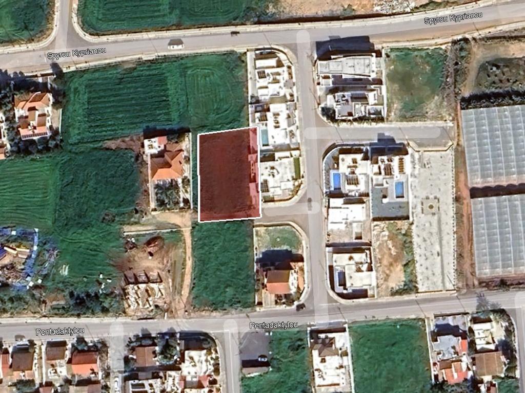 Field-Deryneia-PR43052