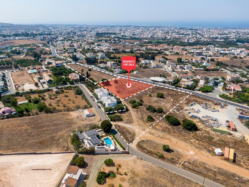 Field (Share) - Empa, Paphos