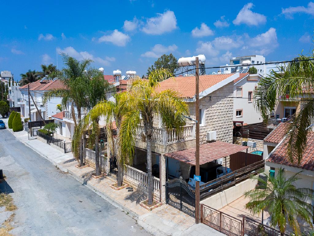 Detached house - Agia Fylaksi, Limassol