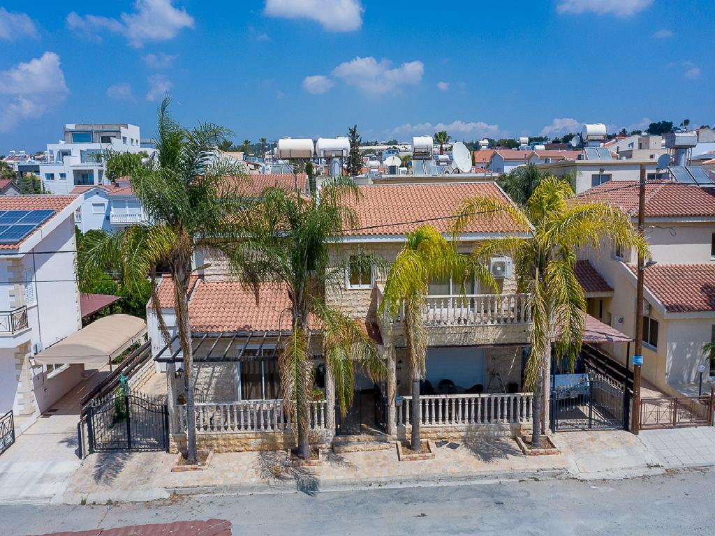 Detached house-Limassol Municipality-PR34752