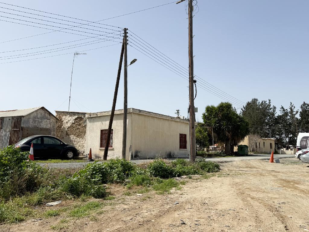 Houses - Meneou, Larnaca