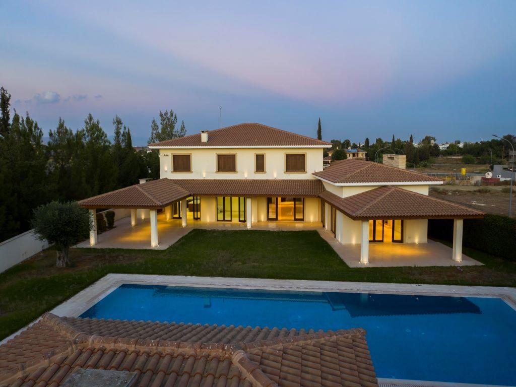 Luxury Mansion - GSP, Strovolos