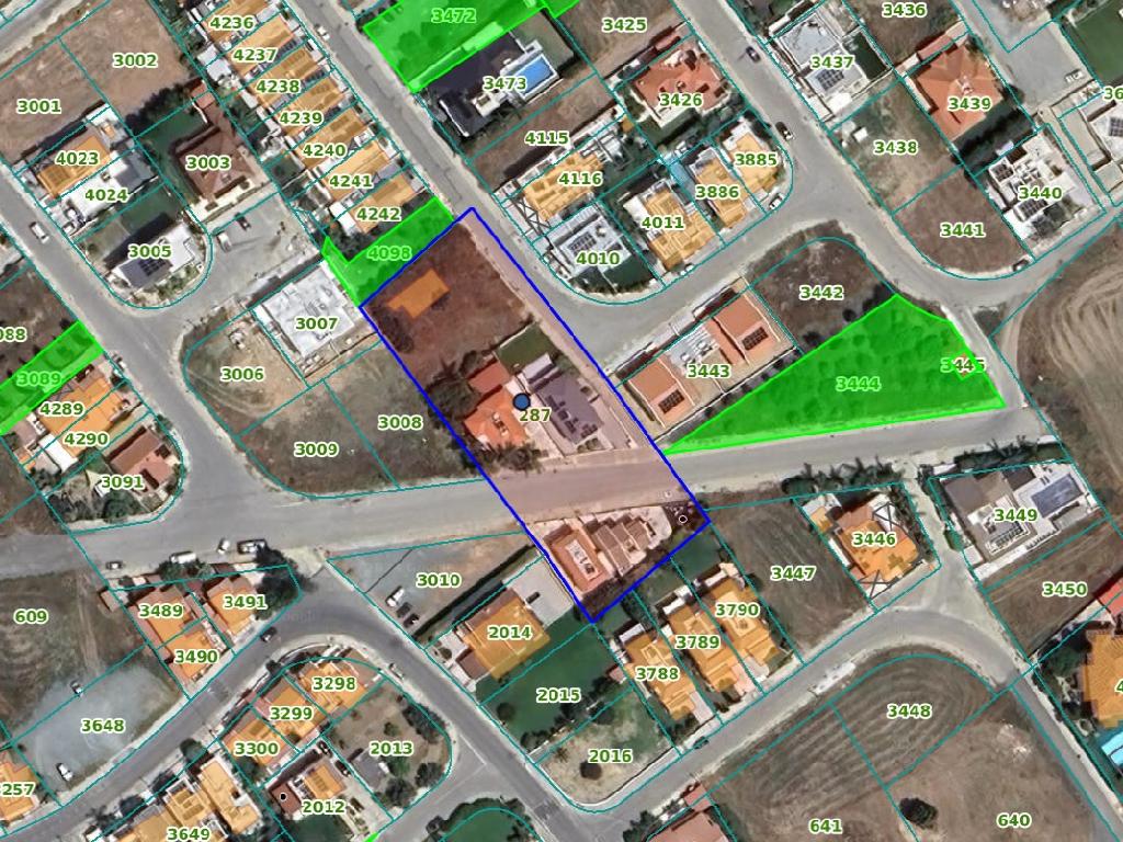 Field-Latsia-PR35489
