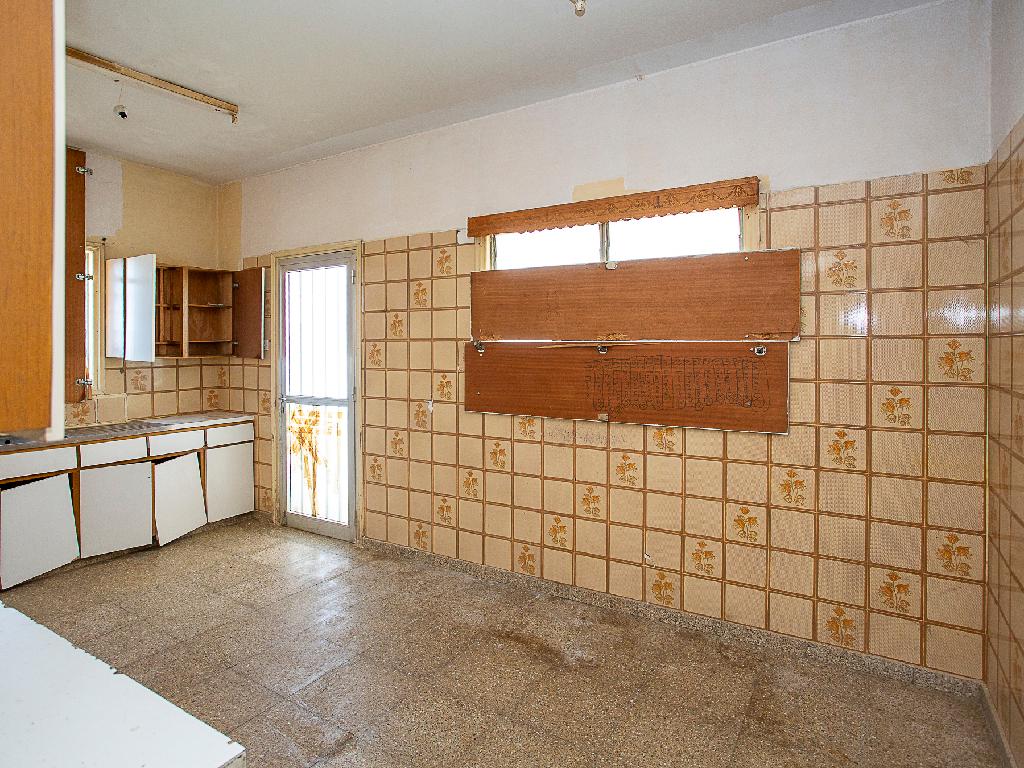 Detached house-Pegeia-PR40552