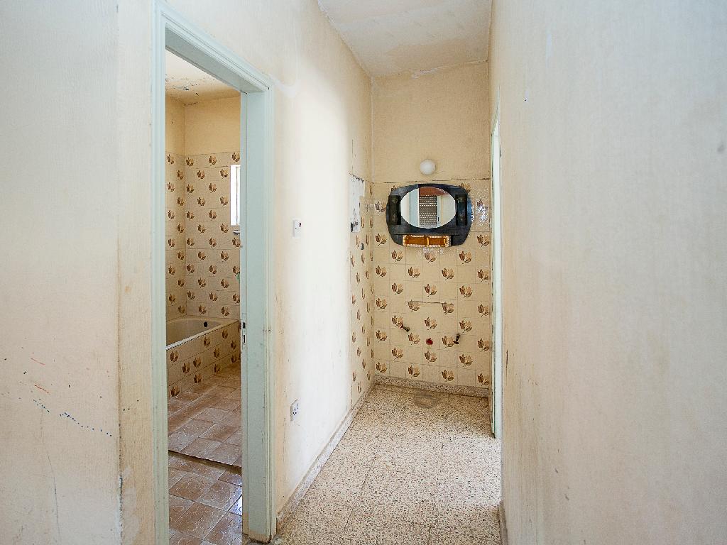 Detached house-Pegeia-PR40552