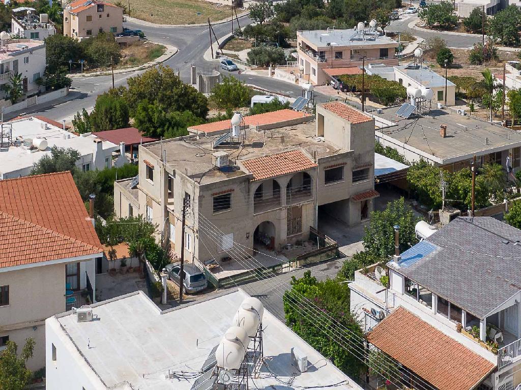 &Kappa;&tau;ί&rho;&iota;&omicron; - Έ&mu;&pi;&alpha;, &Pi;ά&phi;&omicron;&sigmaf;