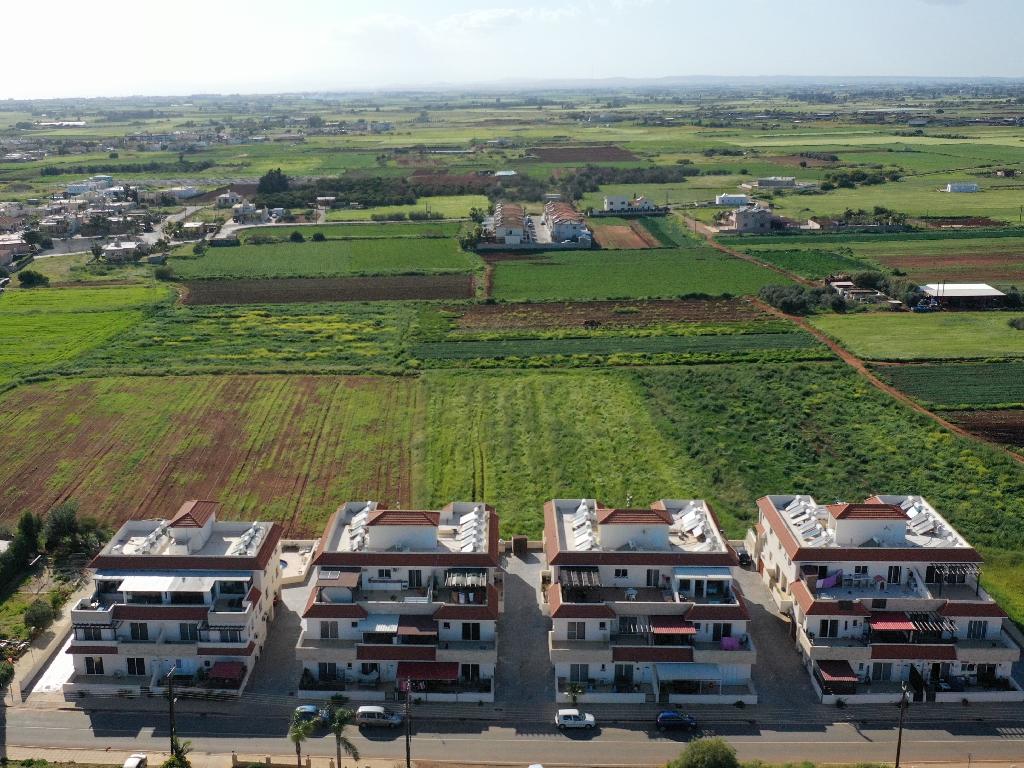 Field-Liopetri-PR12124