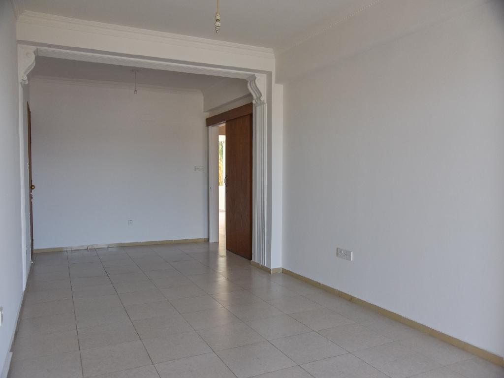 Flat-Larnaca Municipality-PR41572