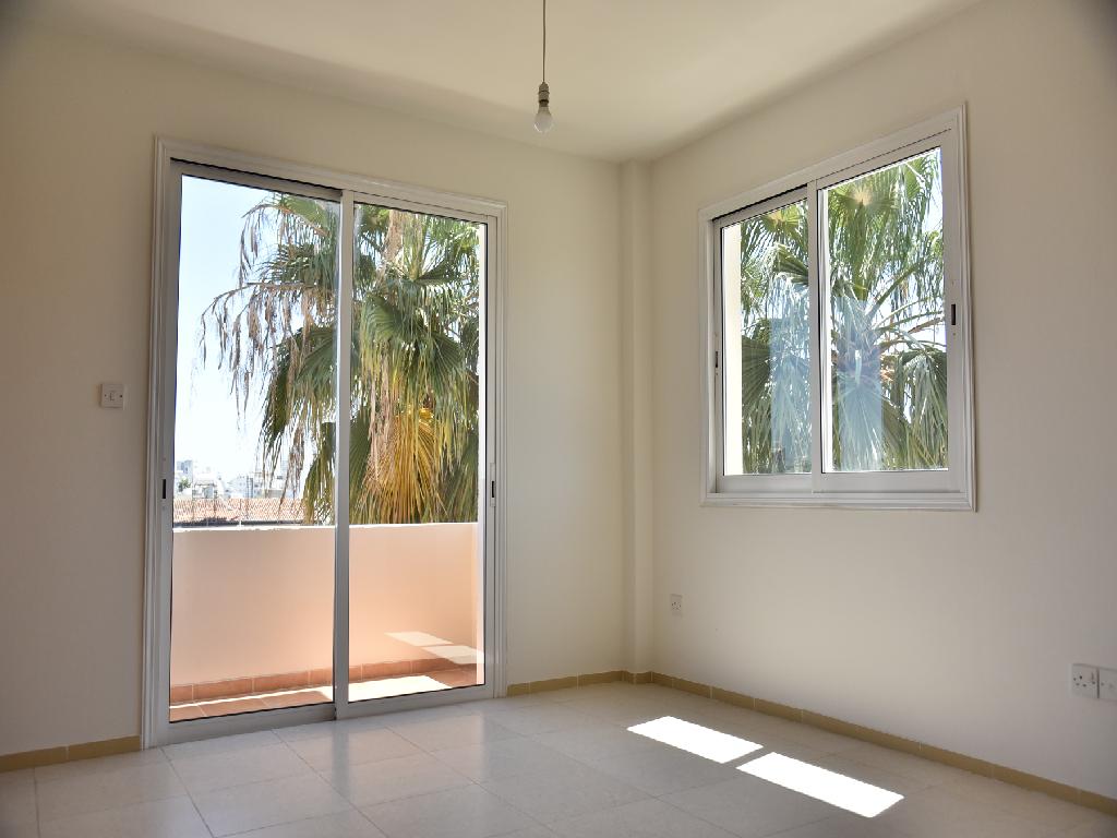Flat-Larnaca Municipality-PR41572
