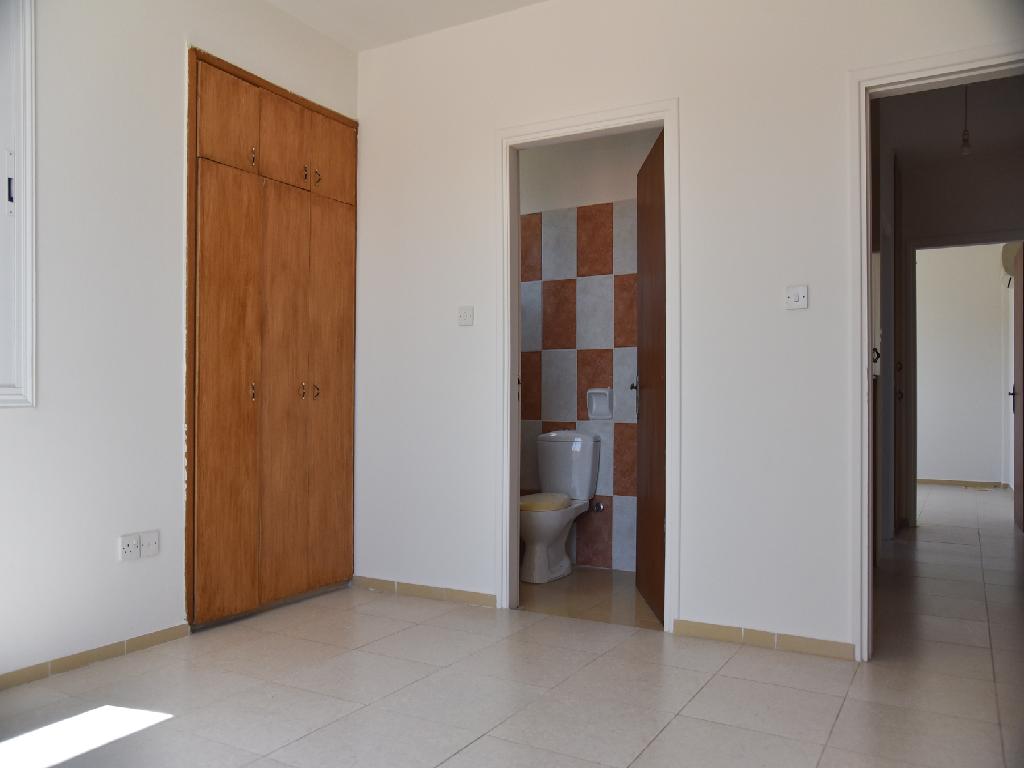 Flat-Larnaca Municipality-PR41572