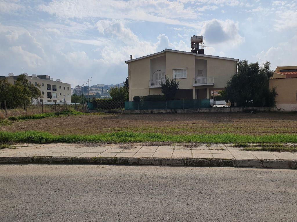 Plot - Dali, Nicosia