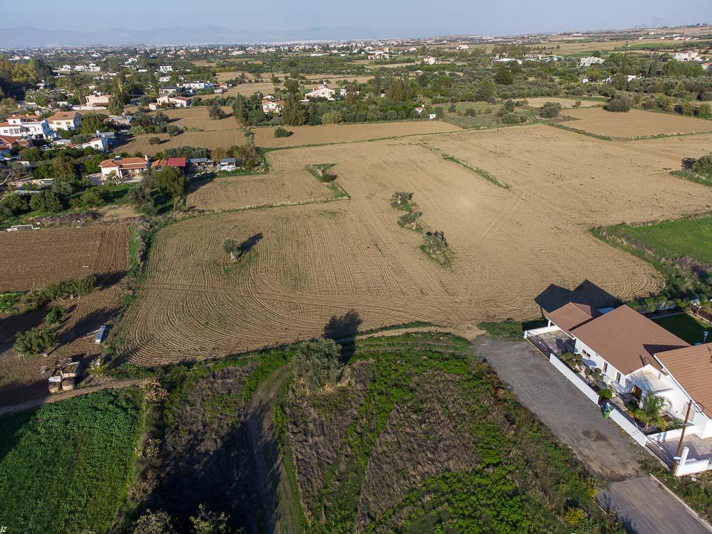 Field-Episkopeio-PR32246