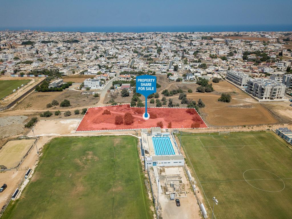 Field-Paralimni-PR40556