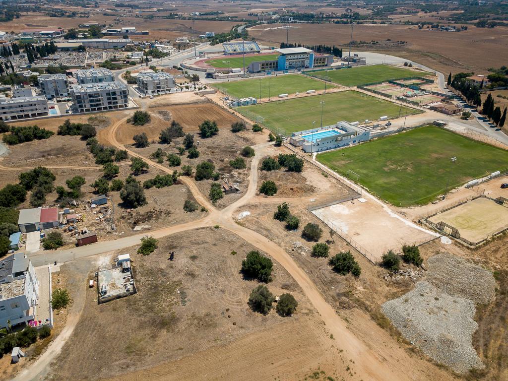 Field-Paralimni-PR40556