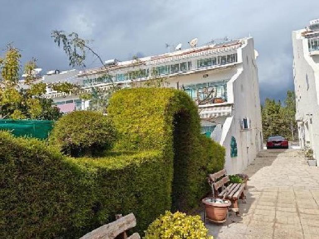 &Delta;&iota;&alpha;&mu;έ&rho;&iota;&sigma;&mu;&alpha; - &Pi;&alpha;&rho;&epsilon;&kappa;&kappa;&lambda;&eta;&sigma;&iota;ά, &Lambda;&epsilon;&mu;&epsilon;&sigma;ό&sigmaf;