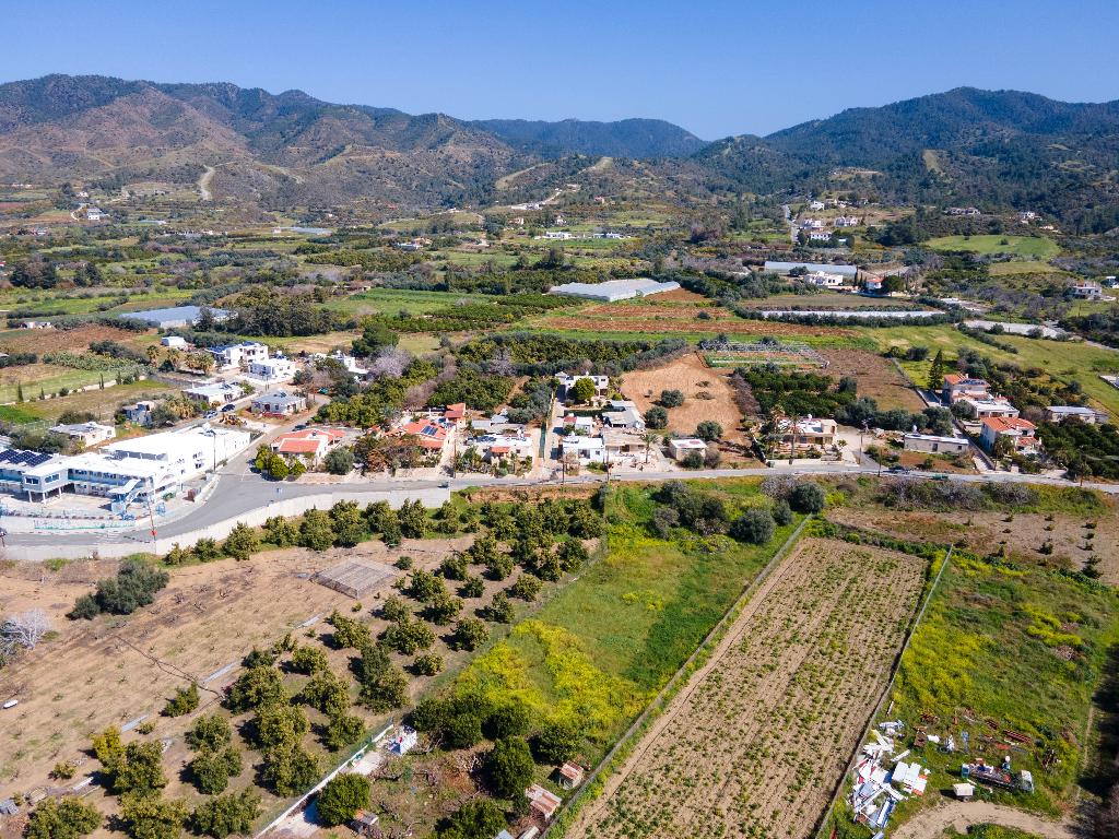 Field-Agia Marina (Chrysohous)-PR32877