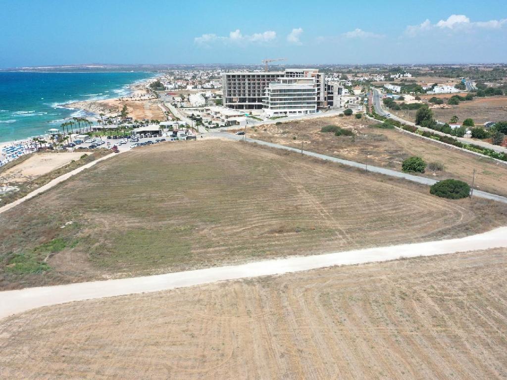 Field-Agia Napa-PR38275