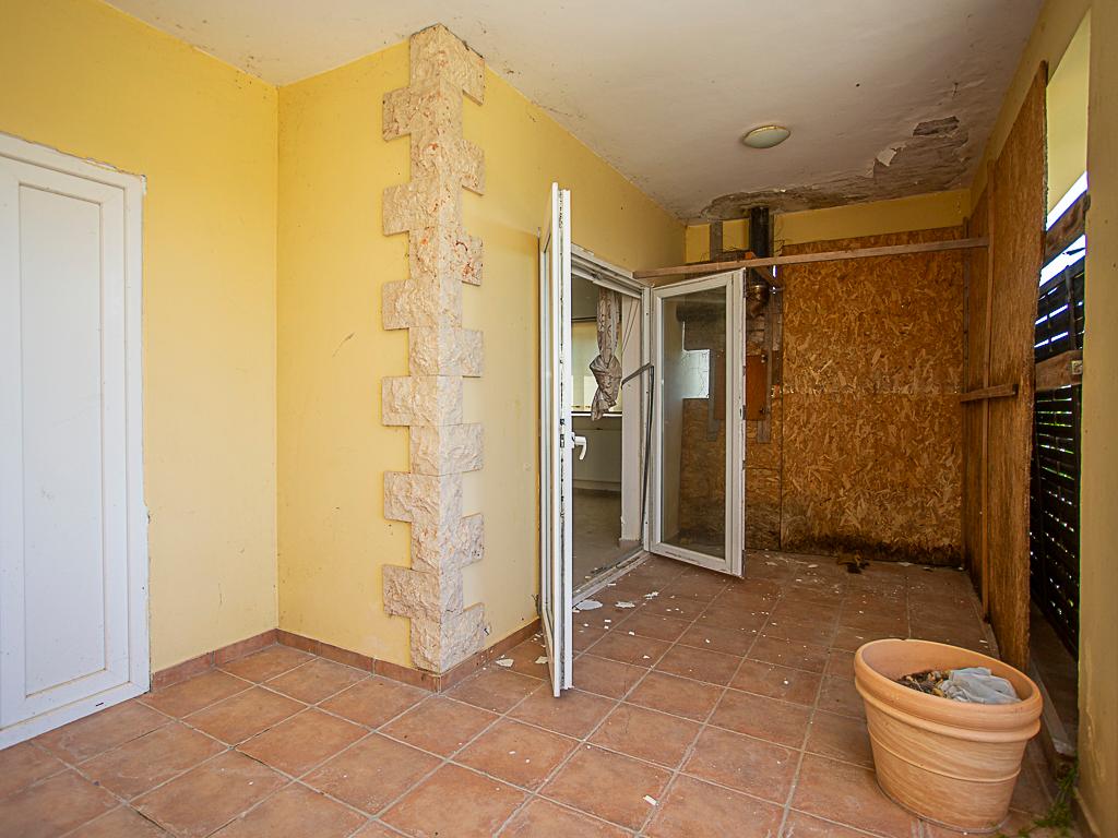 Detached house-Kathikas-PR44570