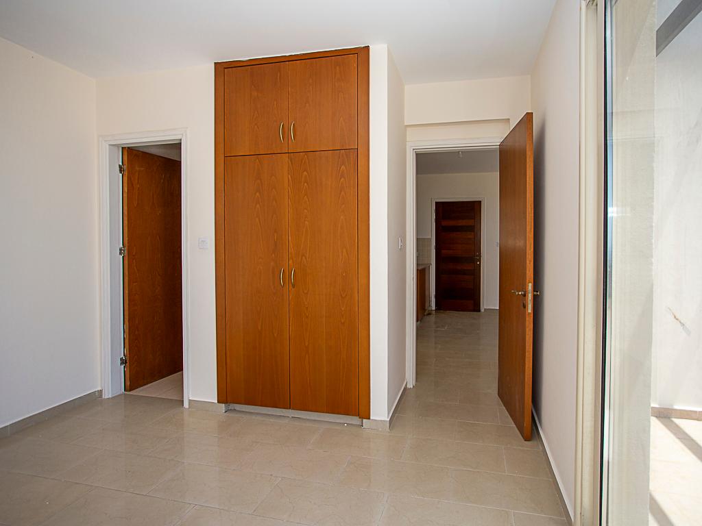 Flat-Pegeia-PR45586