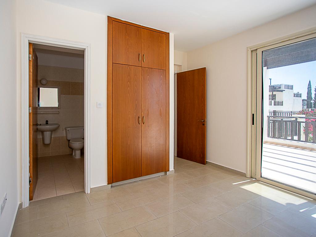 Flat-Pegeia-PR45586