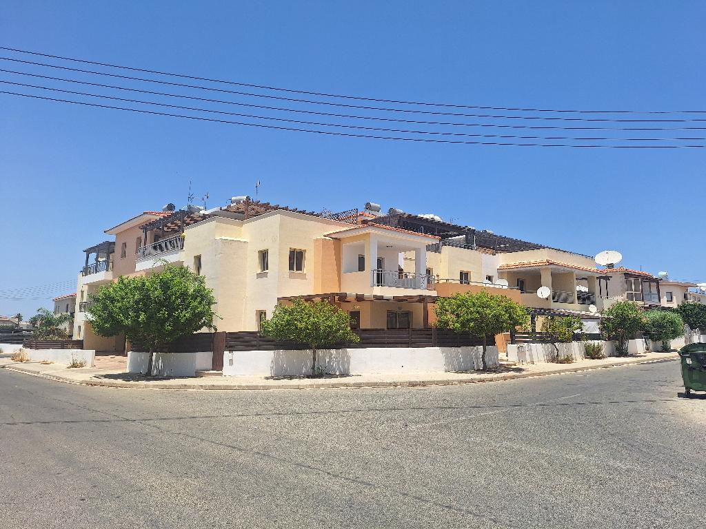 Flat-Paralimni-CP10277