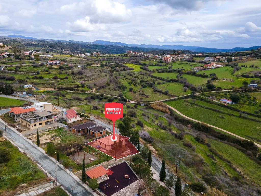 Detached house-Agios Amvrosios-PR34608