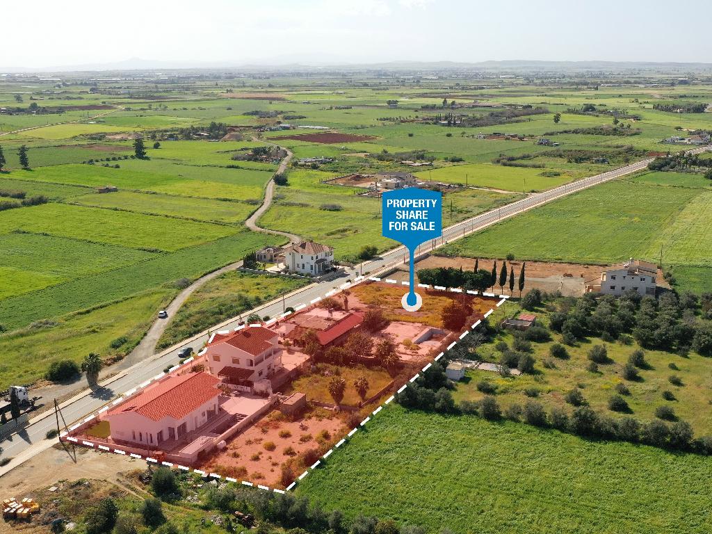Field-Avgorou-PR34004