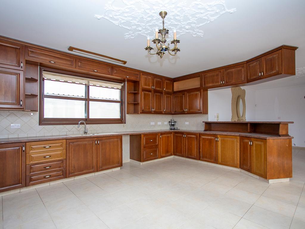 Detached house-Ypsonas-PR40712