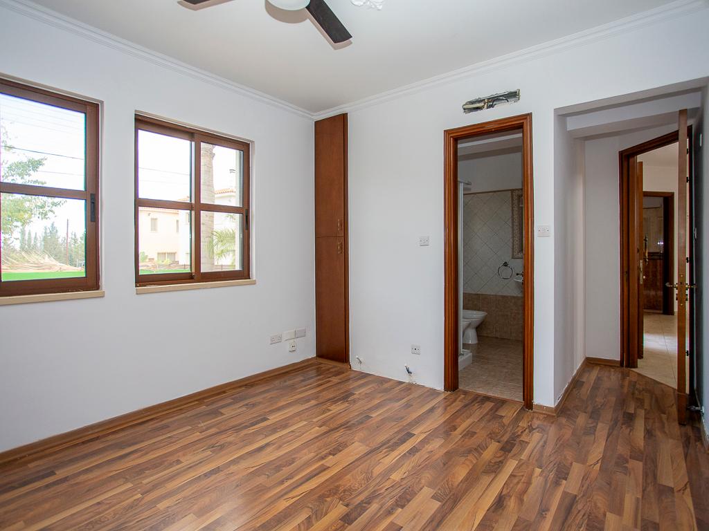 Detached house-Ypsonas-PR40712