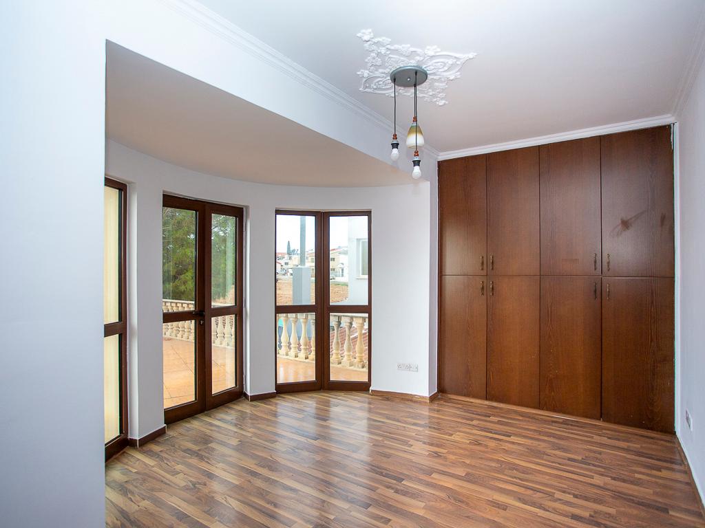 Detached house-Ypsonas-PR40712