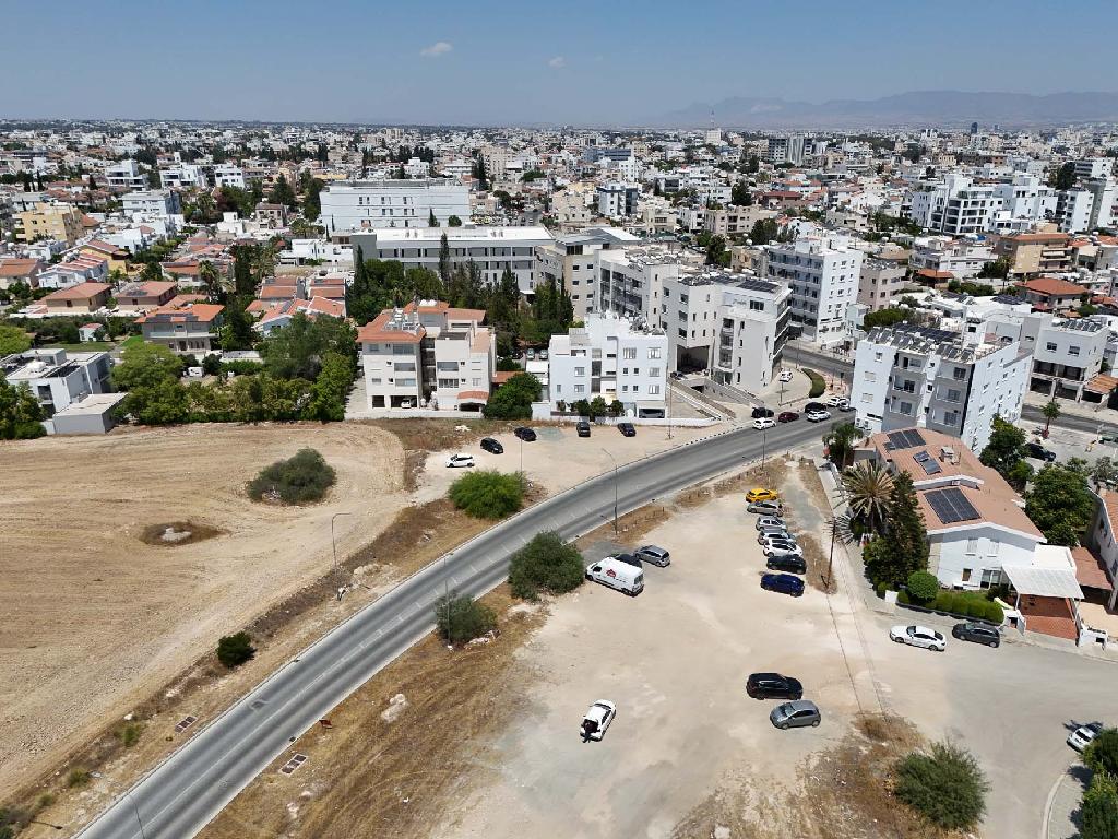 Field-Strovolos-PR43370