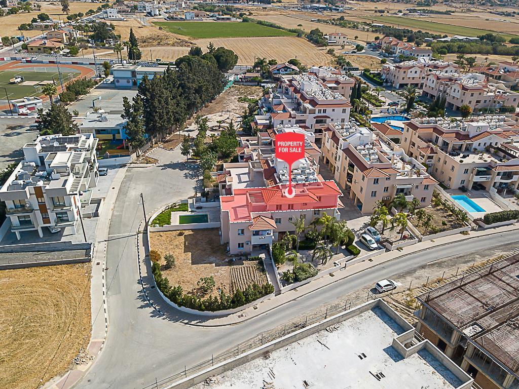 Two shops &amp; one apartment - Nicosia center-Nicosia Municipality