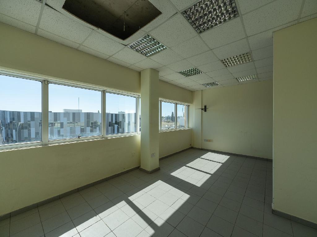 Office-Lakatameia-PR40885