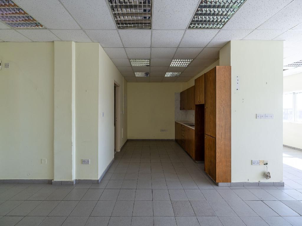 Office-Lakatameia-PR40885