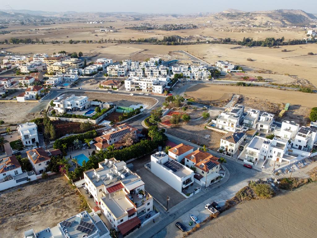 Plot - Livadia, Larnaca