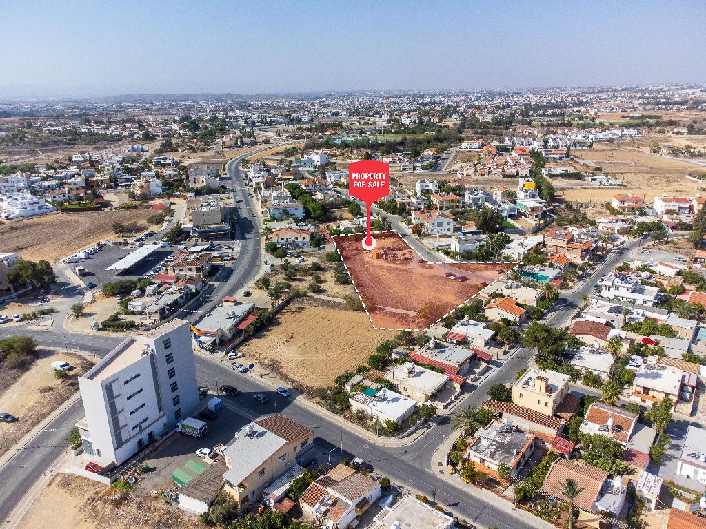 Field - Geri, Nicosia